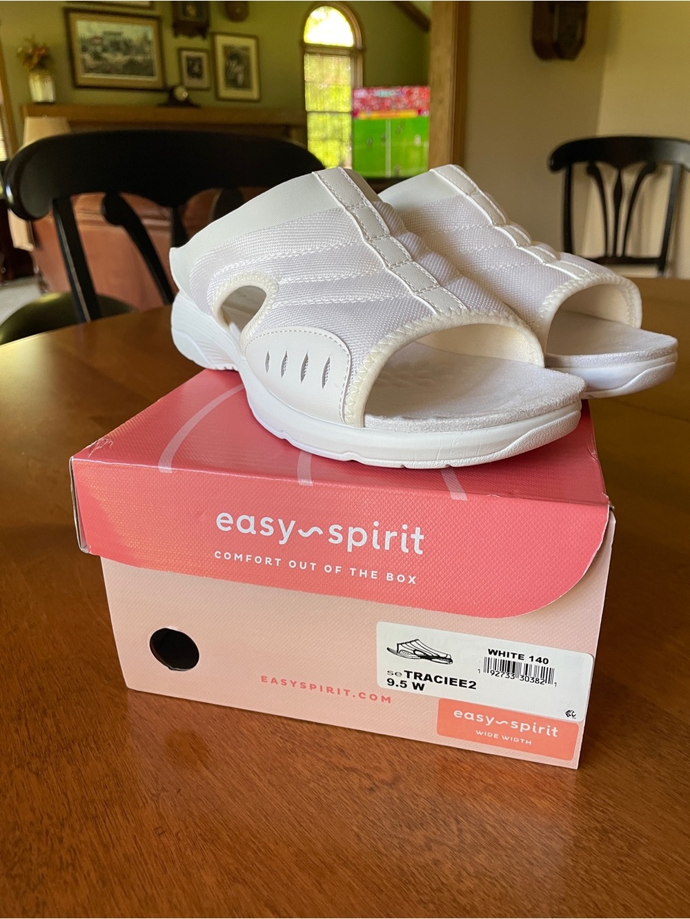 Easy Spirit Traciee Slide Sandals, Size 9.5 Wide, Worn Once, White